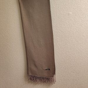 Elegant Revisable Brown & Gray Scarf with Fringe PD P